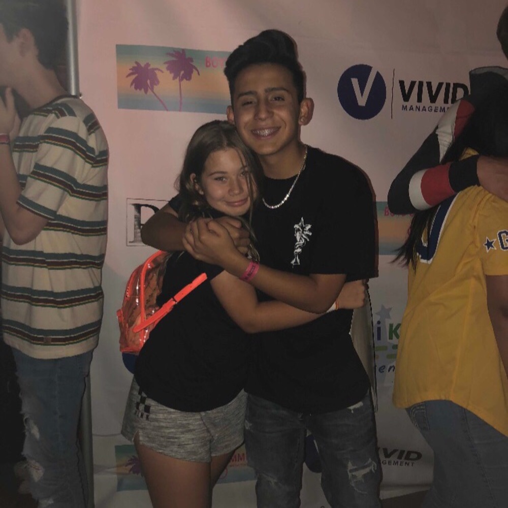 Meet your Posher, Danielle